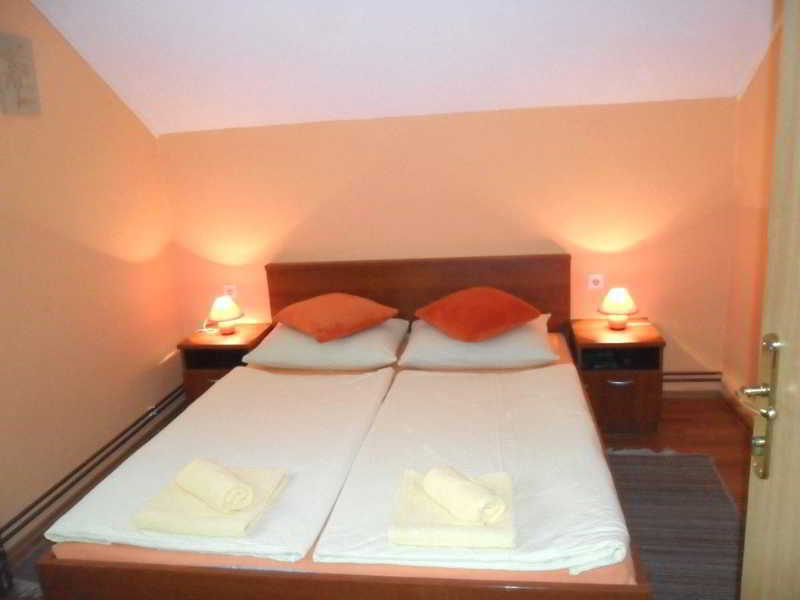 גרבובץ Guesthouse Sara מראה חיצוני תמונה