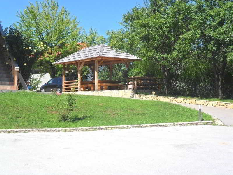 גרבובץ Guesthouse Sara מראה חיצוני תמונה