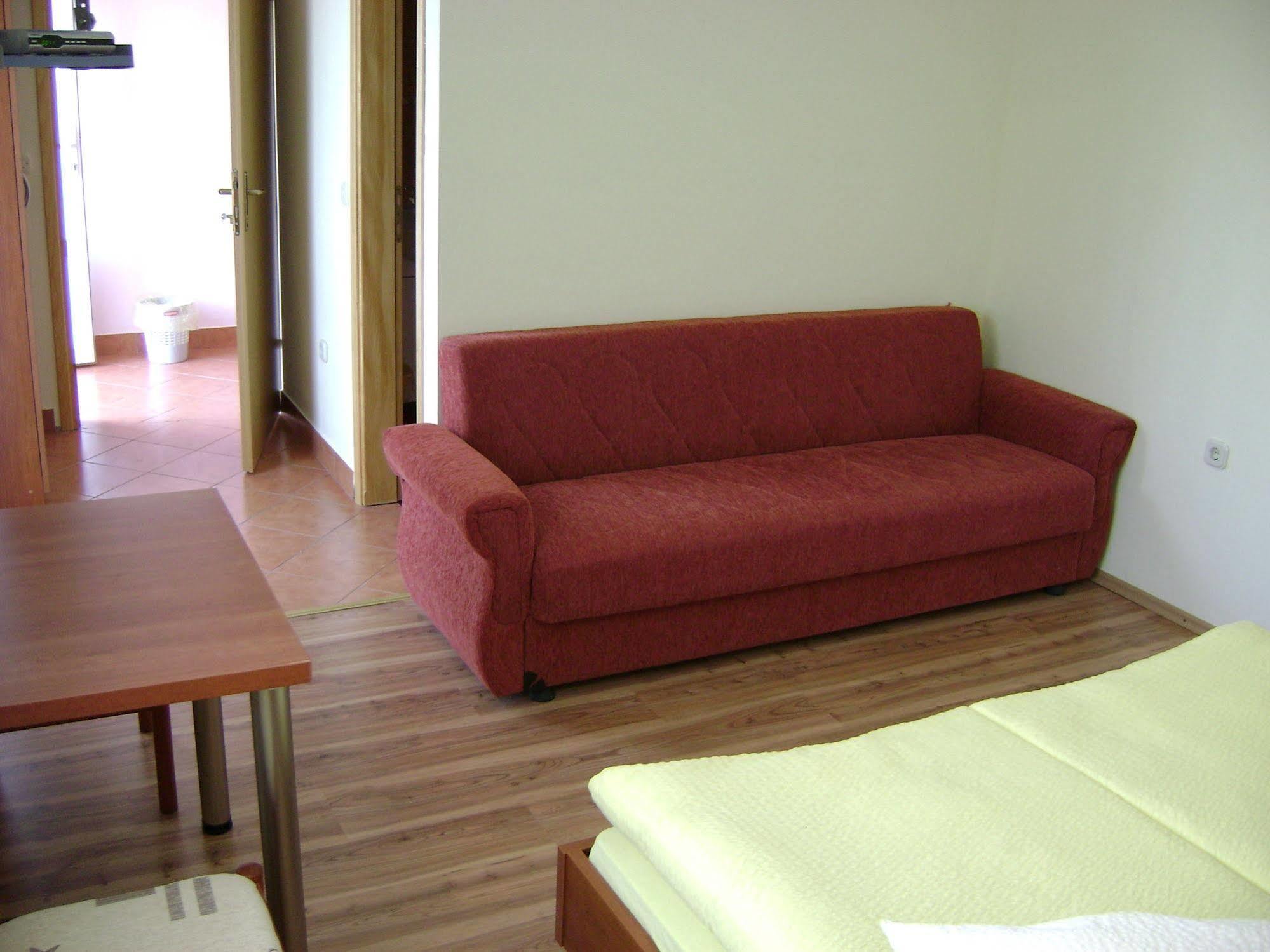 גרבובץ Guesthouse Sara מראה חיצוני תמונה