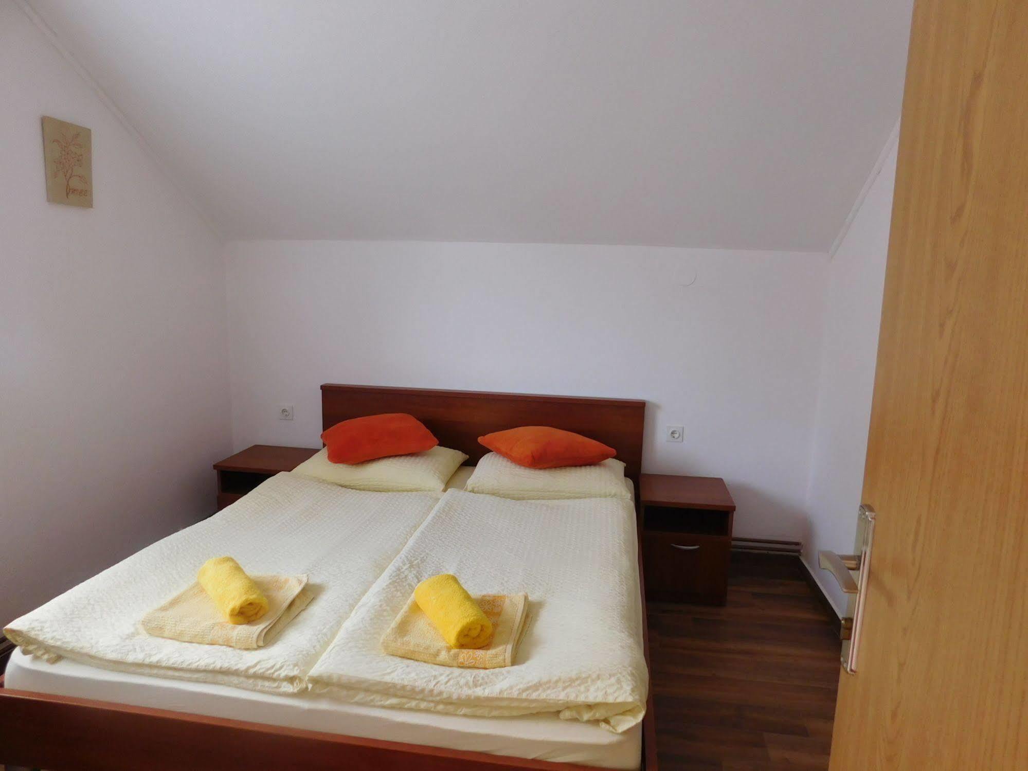 גרבובץ Guesthouse Sara מראה חיצוני תמונה